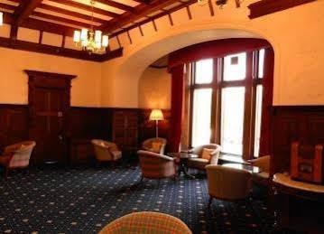 Hotel Adamton 3*