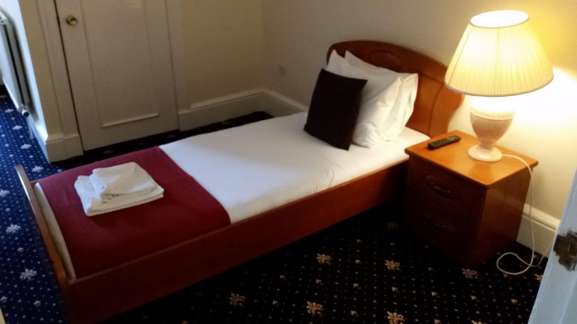 Adamton Hotel Prestwick