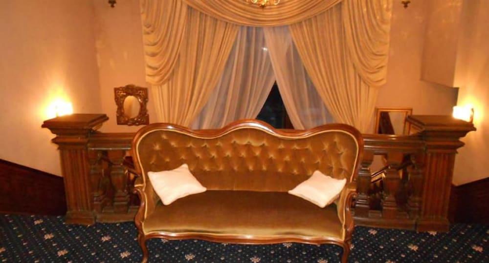 Hotel Adamton Prestwick